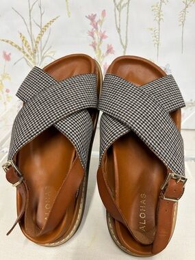 ALOHAS Brown Leather Sandals with Black & White Houndstooth Straps